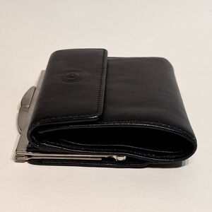 Donna Elena Italian Black Leather Silver Kisslock Trifold Billfold Wallet